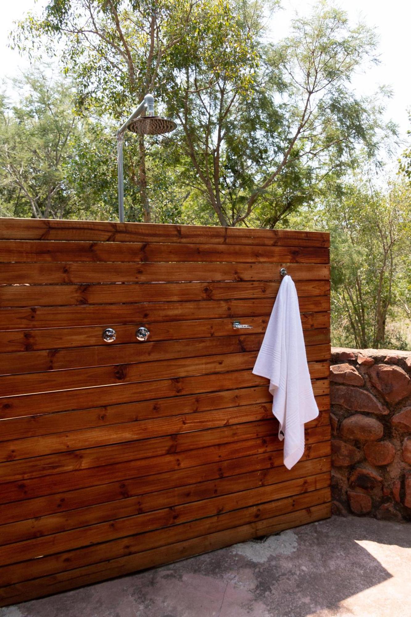 Mologa River Lodge Rust de Winter Eksteriør billede