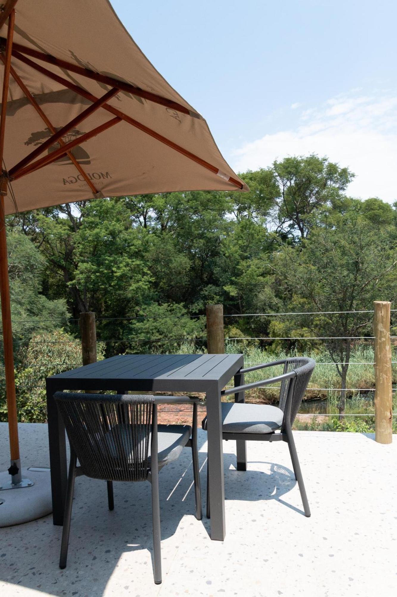Mologa River Lodge Rust de Winter Eksteriør billede