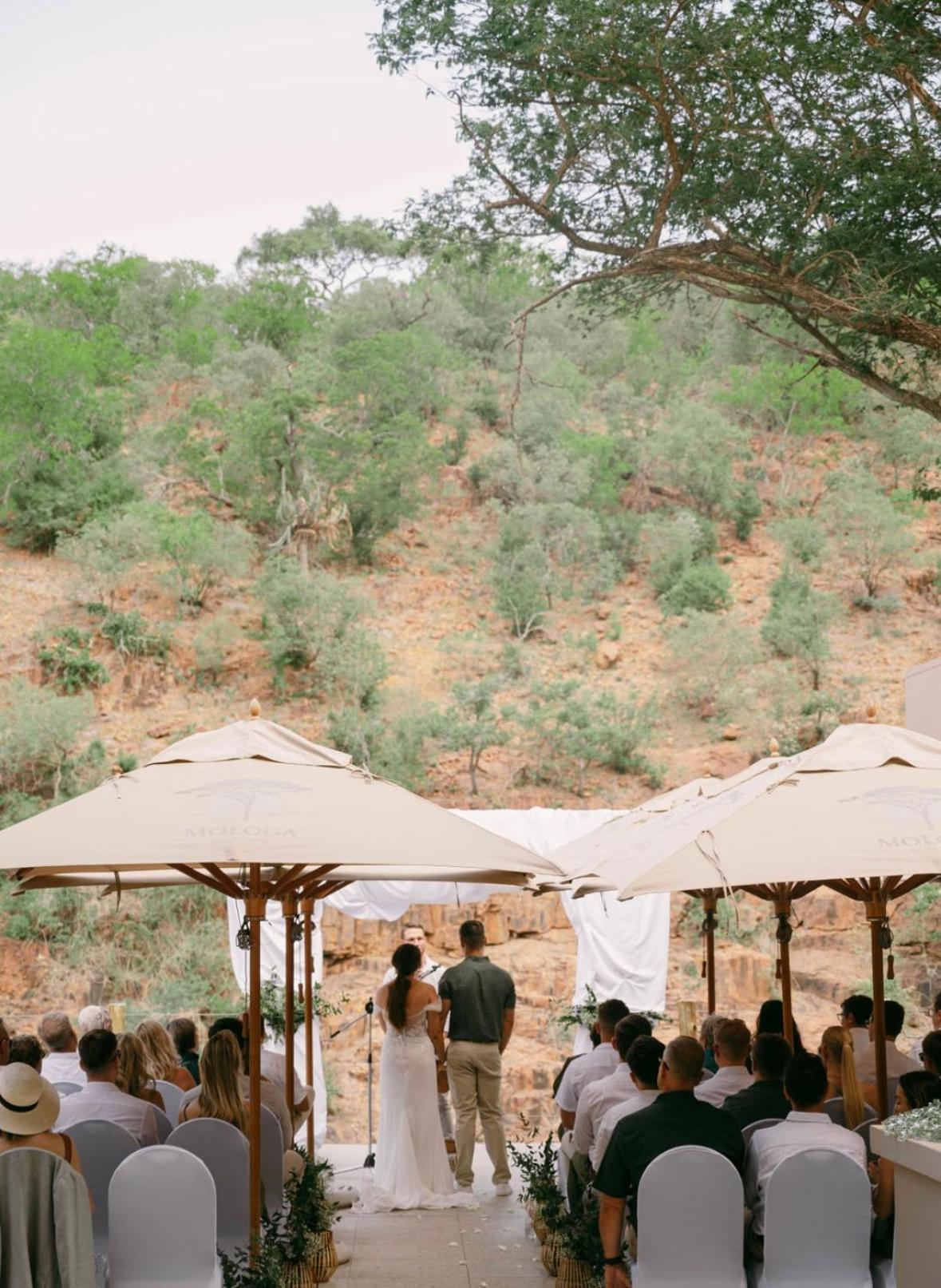 Mologa River Lodge Rust de Winter Eksteriør billede